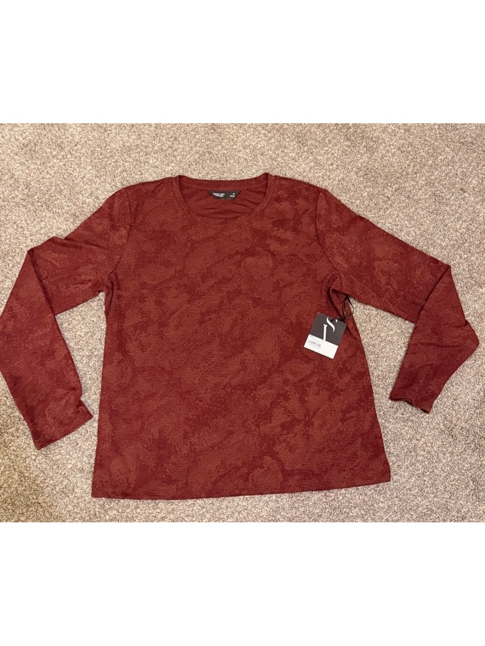 NWT Simply Vera Vera Wang Cabernet Heather Snake Print Top Women’s M